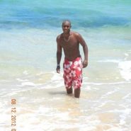 Dj Mizzy on the beach in Kauai Hawaii (2)